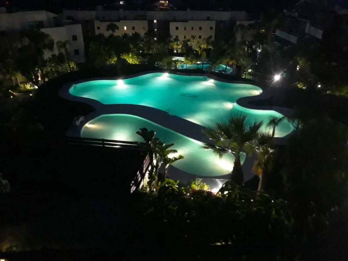 Amazing Two Bedroom Apartment In Los Flamingos, Marbella Estepona Exterior foto