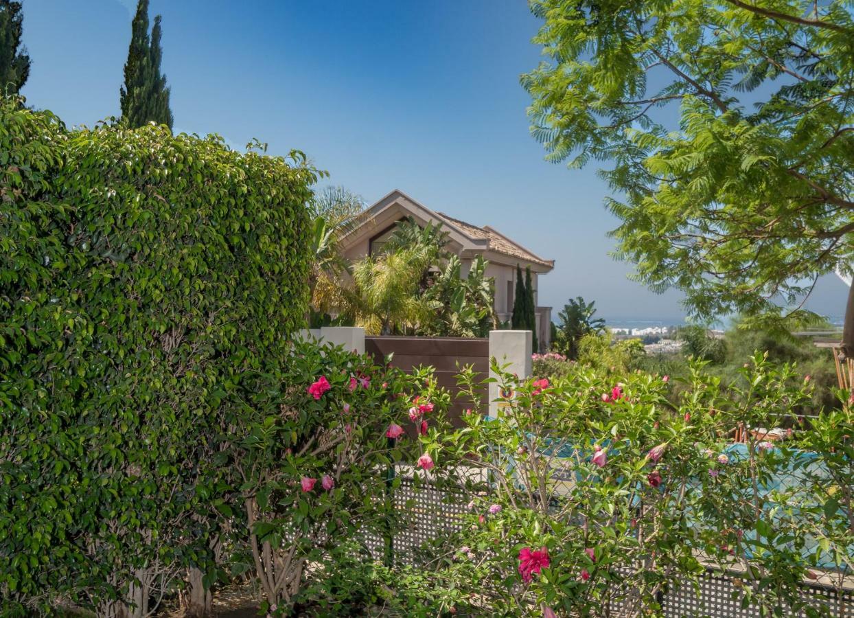 Amazing Two Bedroom Apartment In Los Flamingos, Marbella Estepona Exterior foto